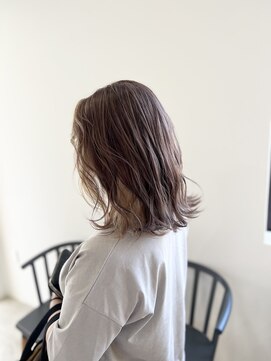 ヒュー(HUE) ハイトーンとフェイスフレーミング。インナーグレージュ◎