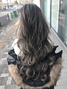 キング 枚方店(K!ng) 【枚方、高槻、梅田】ホワイトハイライト