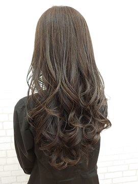 シルビジュー(Cills Bijou) ☆大人女性美髪ミックス縦巻き髪ロングレイヤー☆