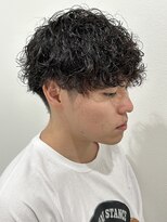 ヒュイル バイ ニアウ(Hwyl by Niau) メンズマッシュパーマ波巻きスパイラルパーマニュアンスパーマ