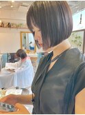 顎ラインボブ/グレージュカラー
