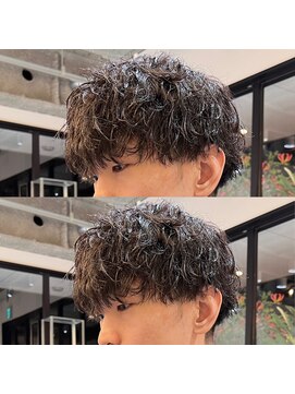 髪屋 紬 メンズ/メンズカット/メンズパーマ/波巻きスパイラル