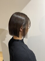 パラゴ(PARAGO.)&nbsp;オリーブベージュ×切りっぱなしボブ