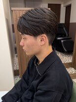 ピコット(P cott)&nbsp;渋谷美容室センターパートフェザーカット短髪メンズカット
