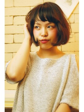 ファルベ(hair&make farbe) 斜めバング重めショート