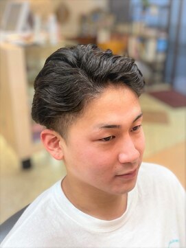 エリカ 美容室 【くせっ毛を活かす！】ナチュラルツーブロスタイル