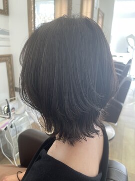 コワファースト 大分(COIFF1RST) ウルフめのショートボブ