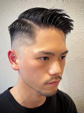 ビンゴ(BINGO) ba569ニュアンスカラーモテ髪束感バーバー刈り上げアップバンク