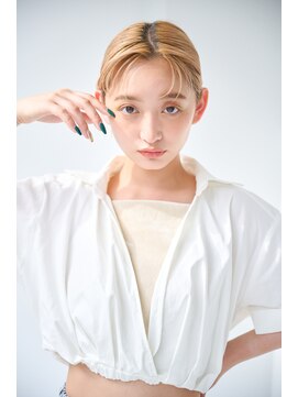 リトル 小倉(little) センター分け切りっぱなしボブ