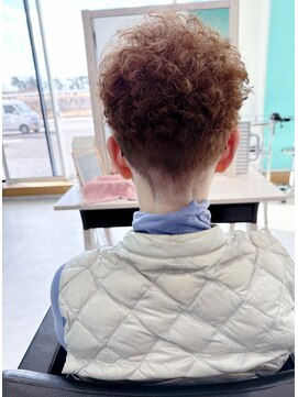 ユーフォリア(Euphoria.) 大人可愛いベリーショート×パーマスタイル