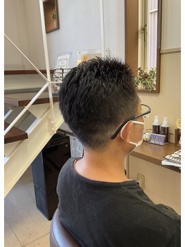 コアフィールフィス(COIFFURE fils) 新規お得クーポンあり【見附　今町】メンズ短めスタイル