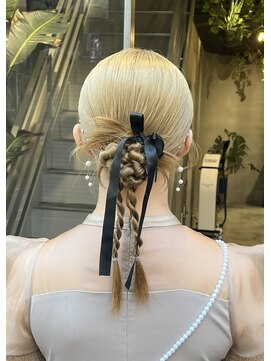 シー(si) タイト個性派ヘア