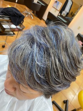 ヒップス(Hip★s) グレイカラー×白髪ぼかしハイライト