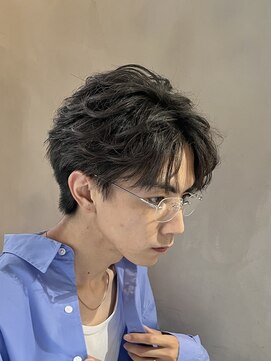 ラヴィズムバイフィフス(LUVISM by fifth) フェザーパーマフェザーショート新潟メンズパーマ