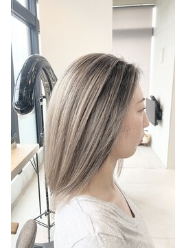 リア 近鉄八尾店(Lia) シャドールーツ☆