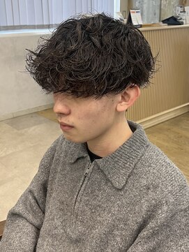 エレン(E L E N) シャドウパーマ