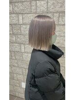 シェアサロンシエナ(share salon SCENA)&nbsp;シルバーカラー×パッツンボブ