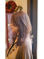 スーベニア(souvenir)&nbsp;ほんのりオリーブベージュ/ふわくしゅレイヤーミディ