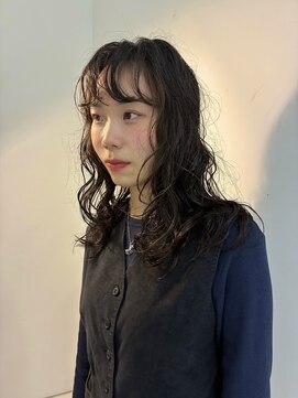 ロウネ(rawne) レイヤーパーマ　ニュアンスパーマ　[cono]