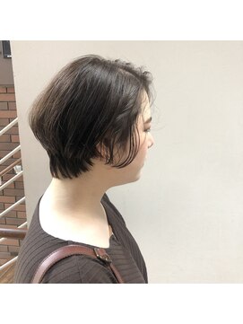 キー(kii) ショートヘア　福岡　天神　今泉　薬院