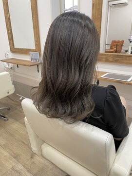 ジジ 栃木本店(Gigi) オリーブグレージュ