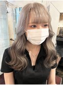 ホワイトグレージュ　ダブルカラー　stylist/miaki
