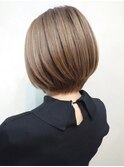 ハイライトベージュ丸み前上がりモード小顔ボブ/新宿/新宿三丁目