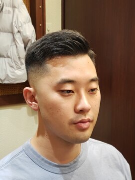 ブロートーキョー(BroTokyo) MEN'Sアッシュブラックサイドハードパート×フェード