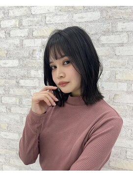 オーロ 西宮店(ORO) ナチュラル 外ハネ アッシュ