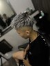 大人気ホワイトメッシュカラー×スキンフェード×シェービング