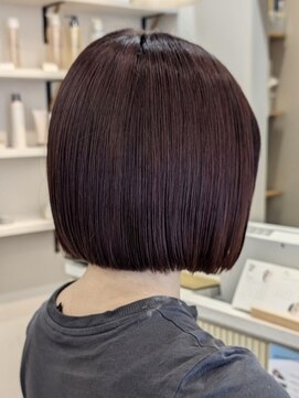ポジ(poji) ボブ　ミルクティーベージュ　艶髪　髪質改善カラー　ショート