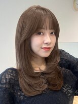 ノイカーム(noi Calm) 顔周りレイヤーカットくびれヘアミルクティーベージュカラー