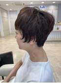 大人美人ベリーショートNOパーマアッシュブラウン外はねくせ毛