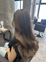 ロカフェローズ 横浜 桜木町(LOCA FELLOWS)&nbsp;ロング・サイドバング×巻き髪/関内・桜木町