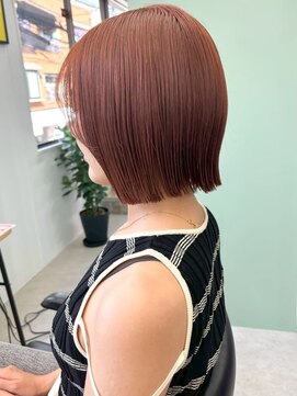 ヒビヲ(HIBIO) タッセルボブ切りっぱなしボブピンクベージュショートボブ韓国