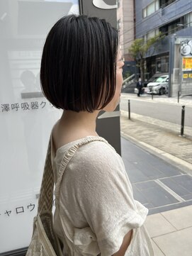 ロリ(Loli) 大人ボブ・ミニボブ・前髪なしボブ・センターパート・尼崎・立花