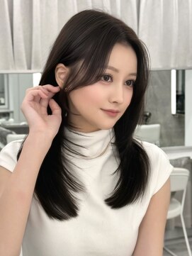 マウル ナゴヤ 名駅(MAEUL NAGOYA) ミディアムレイヤー　ワンカール　センター分け前髪『桔川 恒』