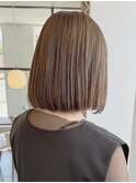 大人ボブ大人ショートボブ切りっぱなしボブ前髪あり前下がりボブ