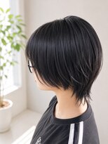 ウルッシュ(Urlush) 前下がりショートボブ