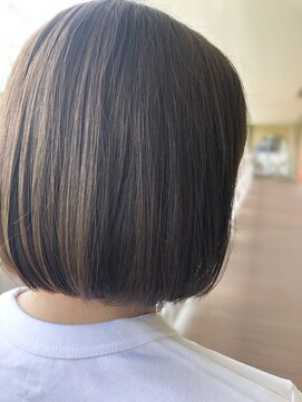 ヴィコロ(vicolo) コンパクトボブ