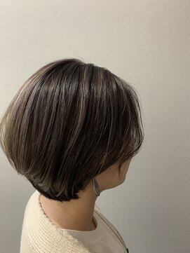 ログヘアー(Log. hair) 丸みショート
