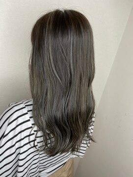 モルニ(MORNI) アッシュグレー_マロンベージュ Aラインボブ かきあげ