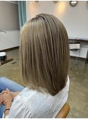 ミルクティーベージュ