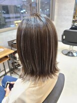 ヘアサロン フラット(hair salon flat) 外ハネボブアッシュブラウンハイライト☆ぷつっとカット