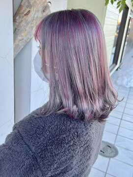 ブランシェ 小牧店(BRANCHE) ☆グレーとピンクのデザインカラー☆ ブランシェ小牧　具志