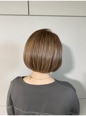 前下がりショートボブ