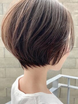 アイドットプラス 表参道(i.+omotesando) つや髪小顔まわり簡単スタイリングくびれショートボブヘア40代