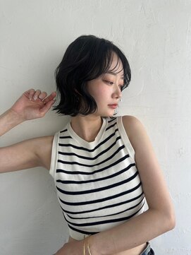 アンダーバーホワイト 天王寺阿倍野店(_WHITE) カジュアルセミディ 外はねボブ