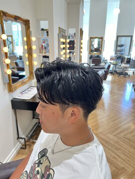 コワファースト  させぼ五番街店(COIFF1RST) センターパートstyle☆