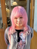 マニア(mania.)&nbsp;ホワイトピンクハイトーンウルフ派手髪トリプルカラーブリーチ